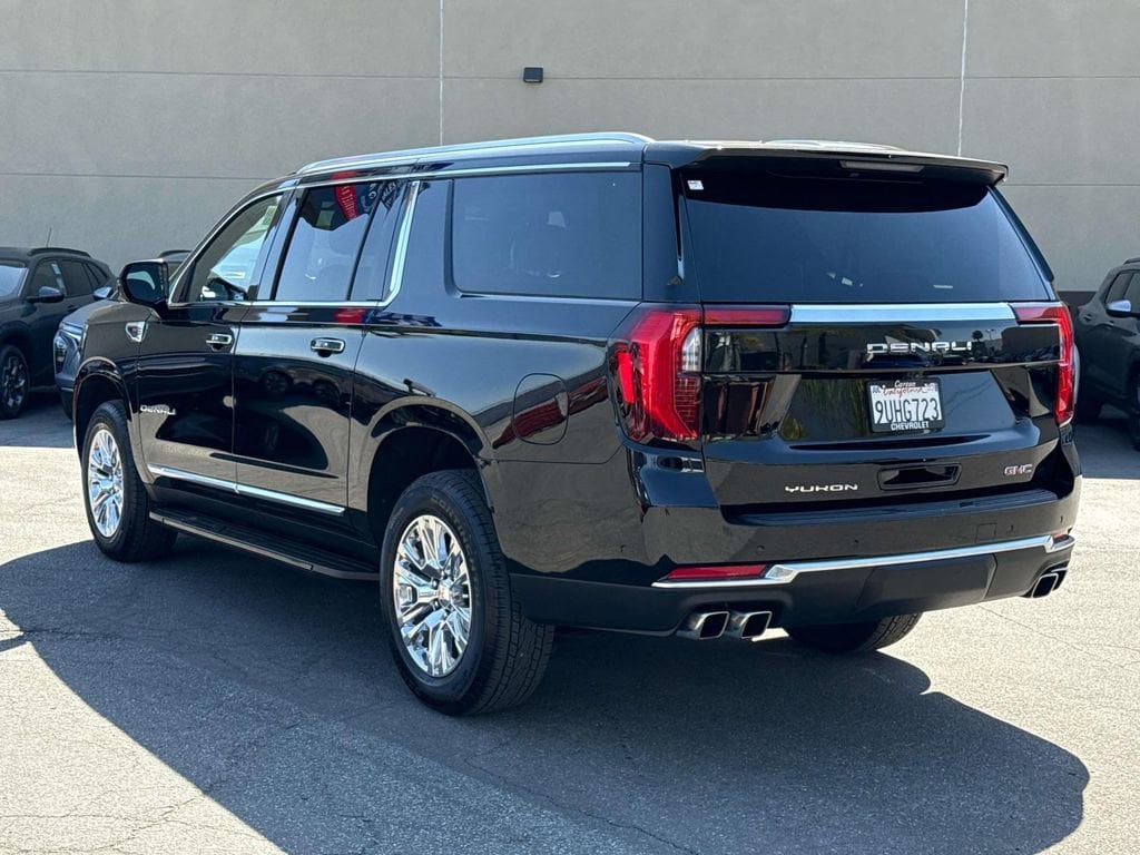 Used 2025 GMC Yukon XL Denali SUV