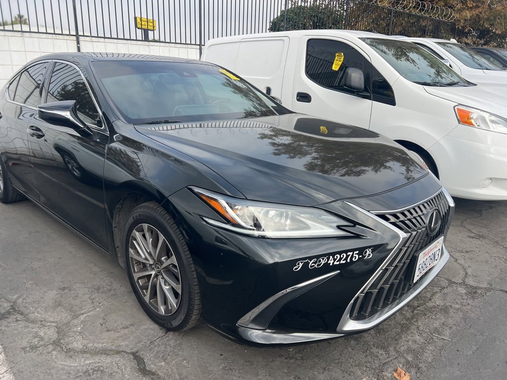 2022 Lexus ES 350 photo 2