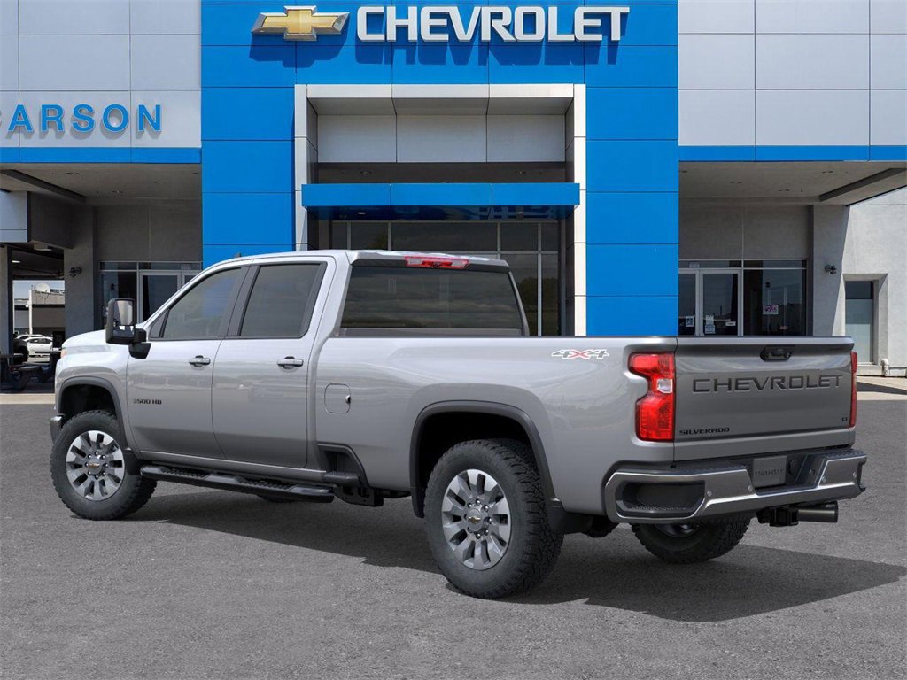 2025 Chevrolet Silverado 3500HD LT photo 3