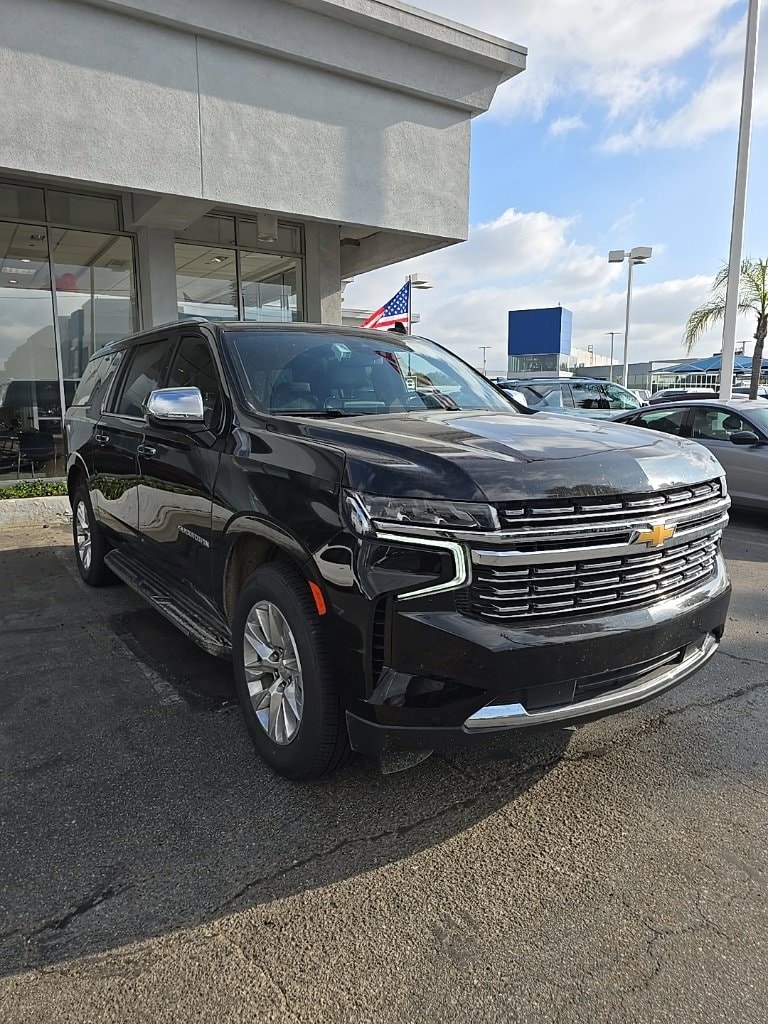 Used 2023 Chevrolet Suburban Premier with VIN 1GNSCFKD8PR298149 for sale in Carson, CA