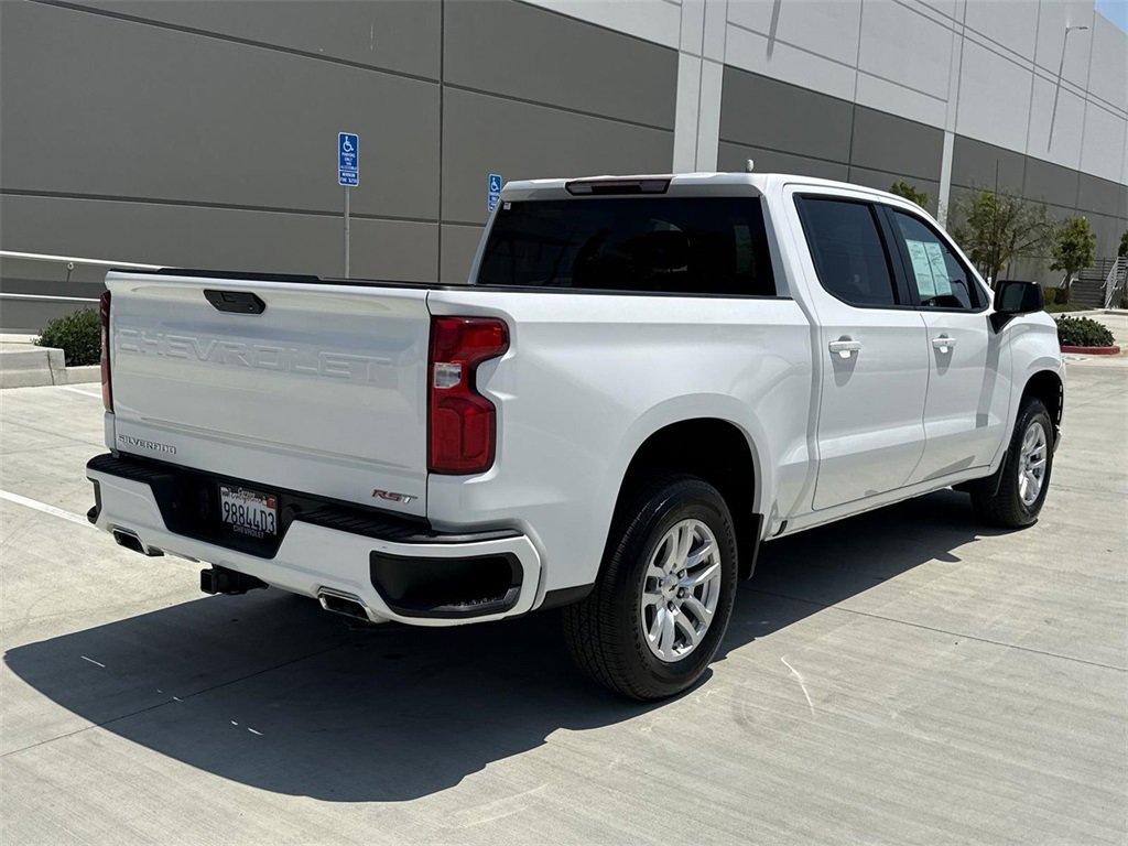 2021 Chevrolet Silverado 1500 RST photo 3