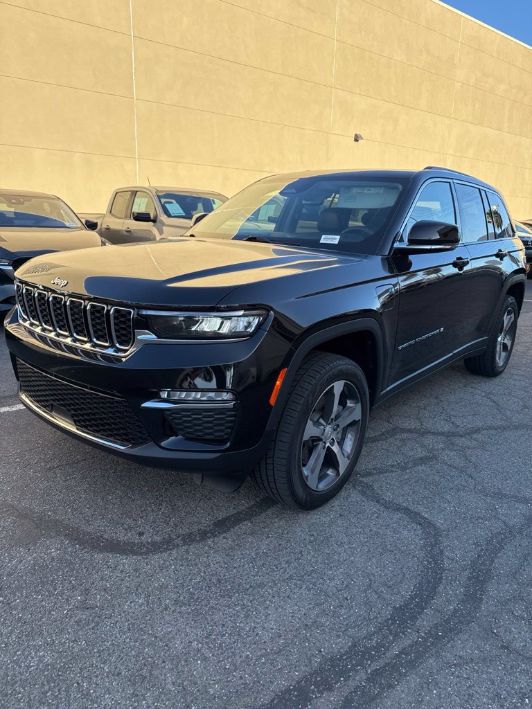 Used 2023 Jeep Grand Cherokee 4xe 4DR 4WD SUV