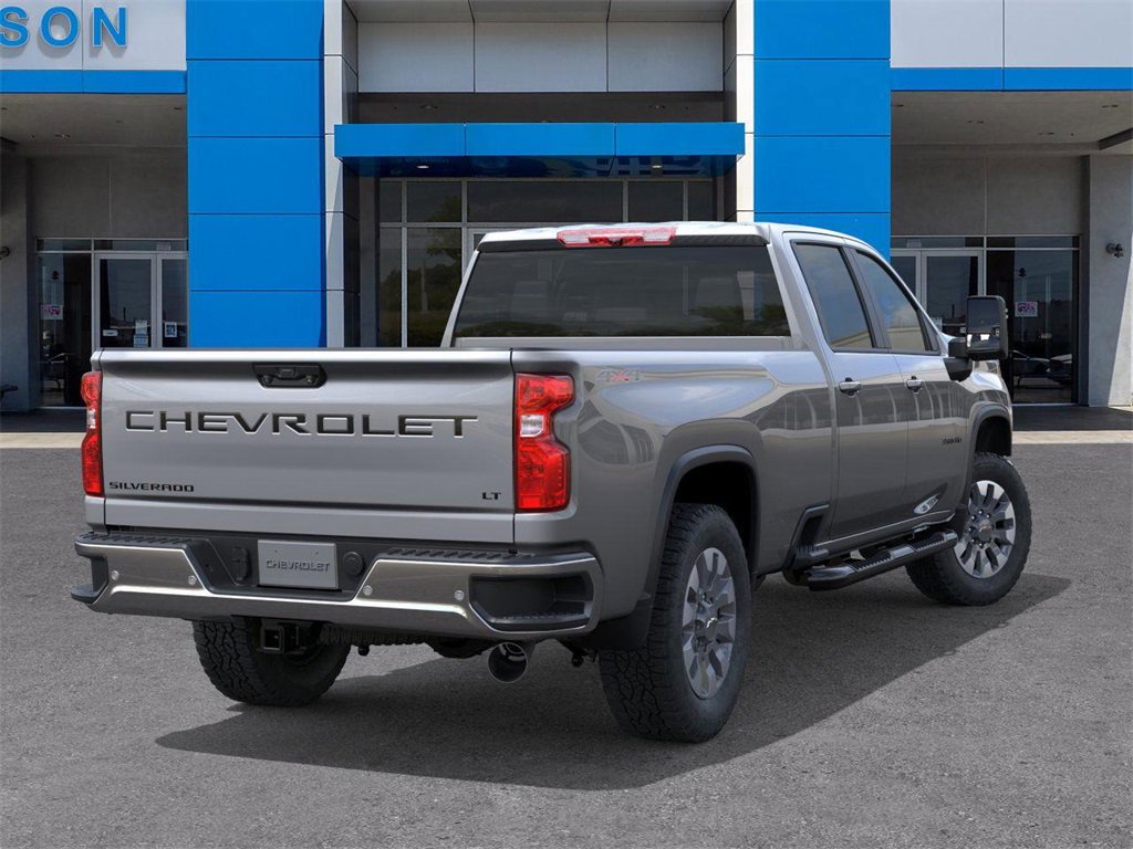 2025 Chevrolet Silverado 3500HD LT photo 4