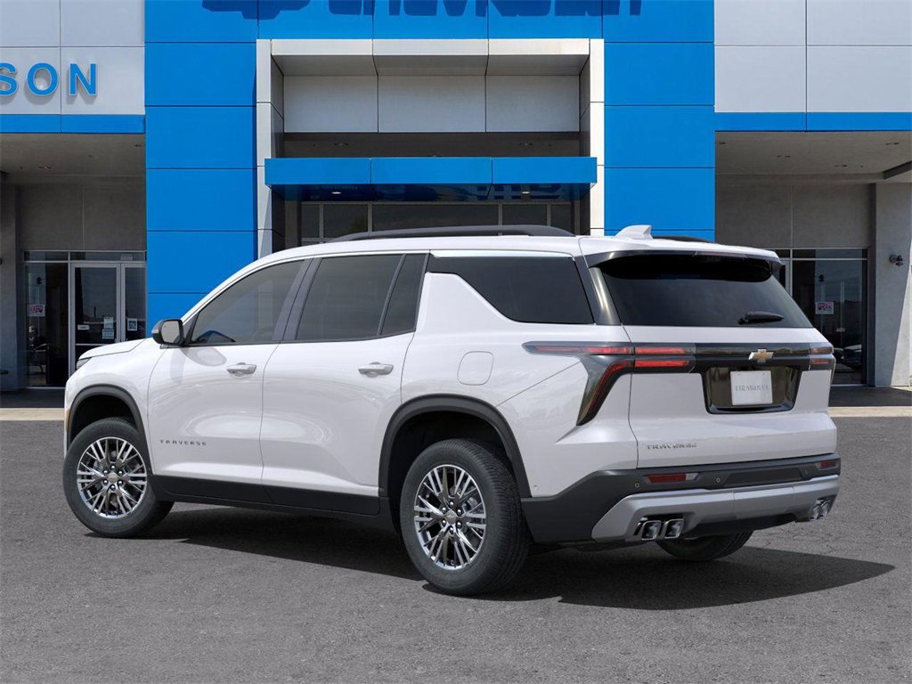 2025 Chevrolet Traverse photo 3