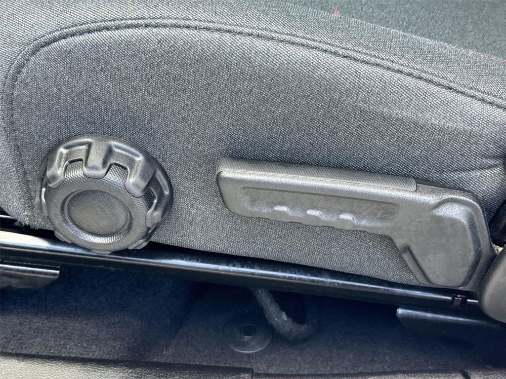 2025 Jeep Wrangler 4-Door Rubicon - Photo 32