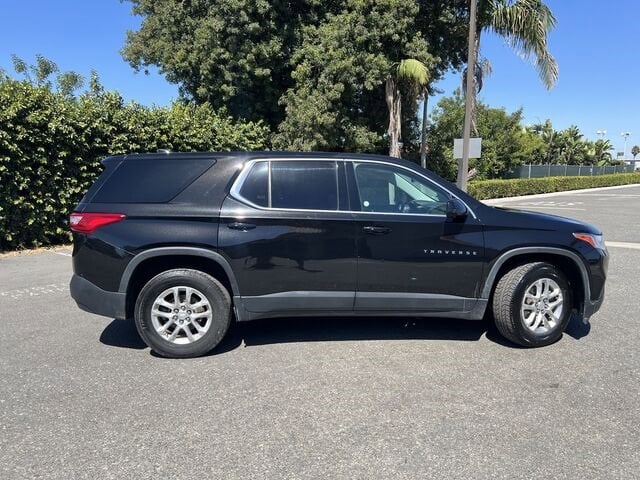 Used 2020 Chevrolet Traverse LS with VIN 1GNEVFKW5LJ189097 for sale in Carson, CA