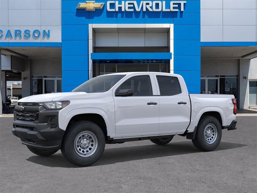 2025 Chevrolet Colorado LT photo 2