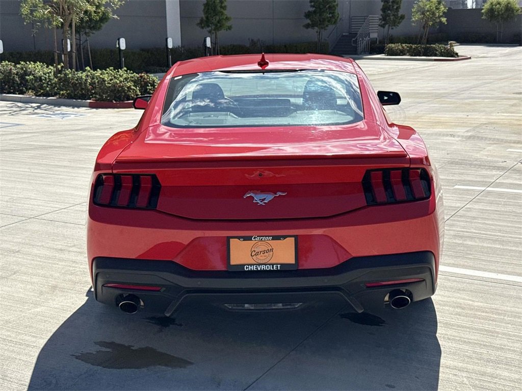2024 Ford Mustang EcoBoost Premium photo 4
