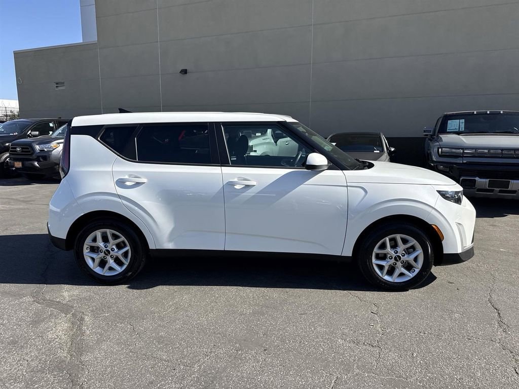 Used 2024 Kia Soul LX with VIN KNDJ23AU4R7236270 for sale in Carson, CA