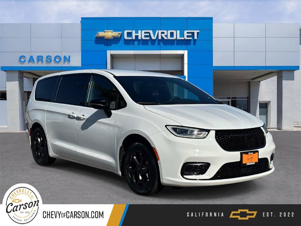 2024 Chrysler Pacifica PHEV