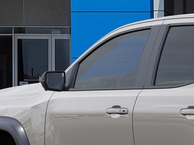2026 Chevrolet Colorado ZR2 - Photo 12