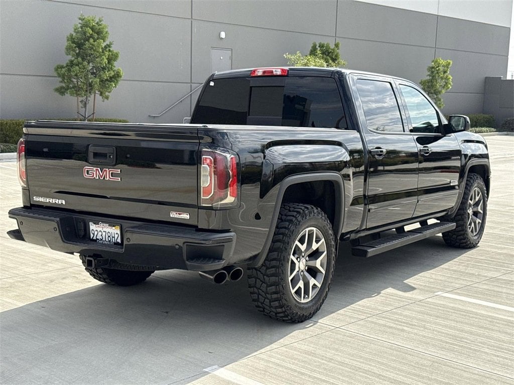 Used 2017 GMC Sierra 1500 SLT Truck