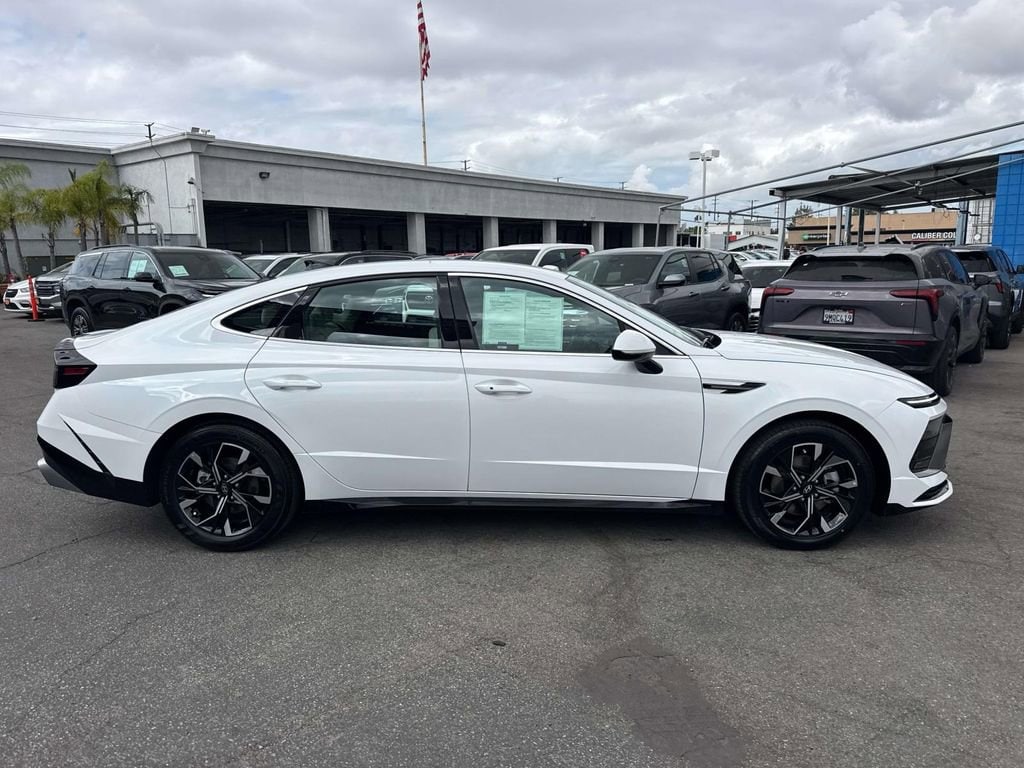 Used 2025 Hyundai Sonata SEL Sedan