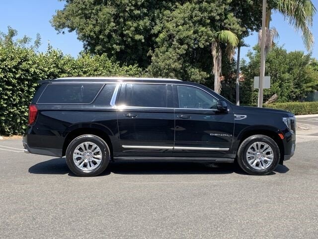 Used 2021 GMC Yukon XL Denali with VIN 1GKS1JKL7MR253678 for sale in Carson, CA