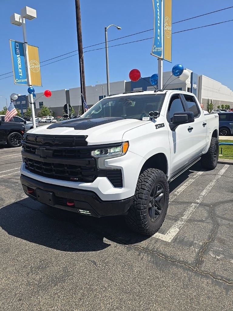 2023 Chevrolet Silverado 1500 LT Trail Boss 4X4 Crew Cab Short Box's photo
