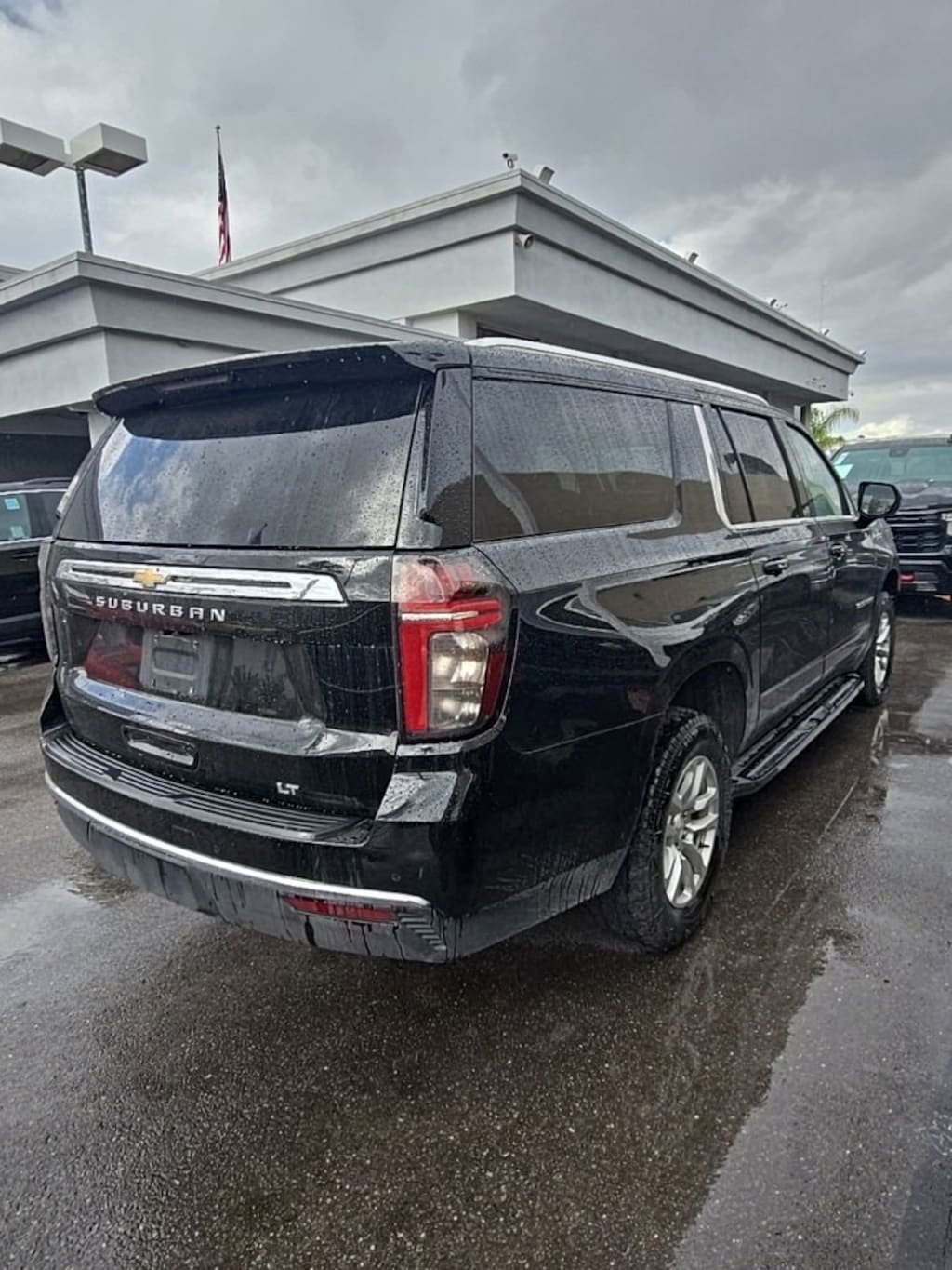 Used 2024 Chevrolet Suburban LT SUV