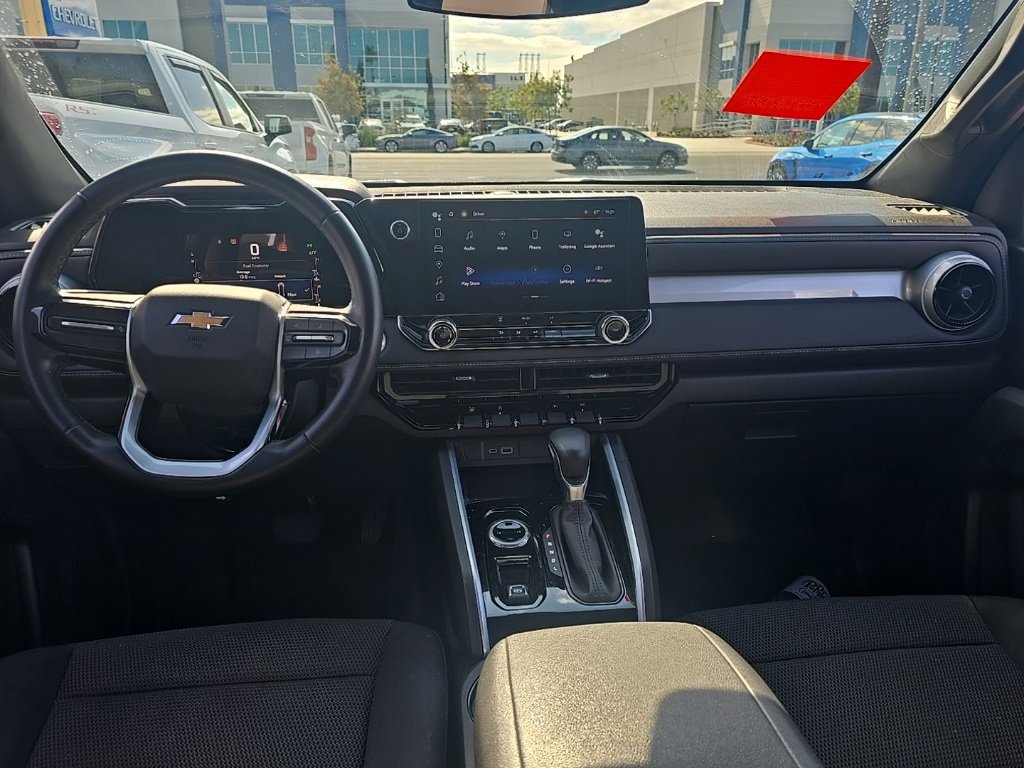 2023 Chevrolet Colorado LT photo 4