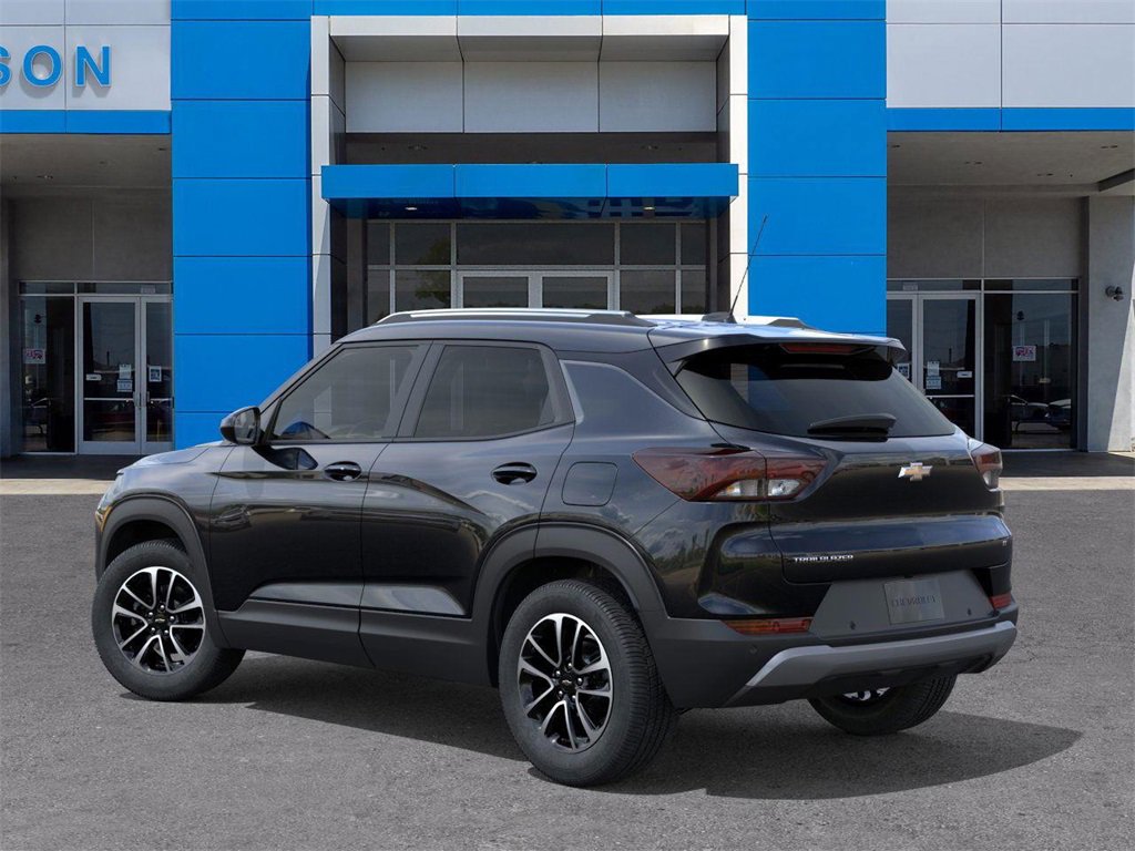 2026 Chevrolet Trailblazer LT photo 3