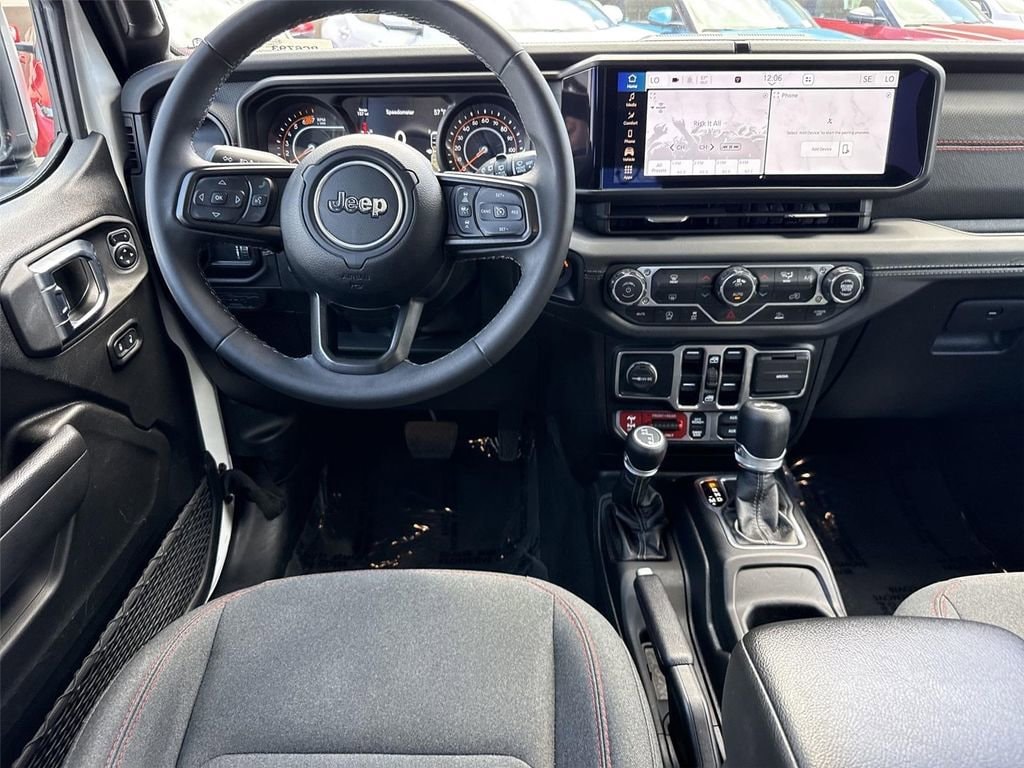 2025 Jeep Wrangler 4-Door Rubicon - Photo 18