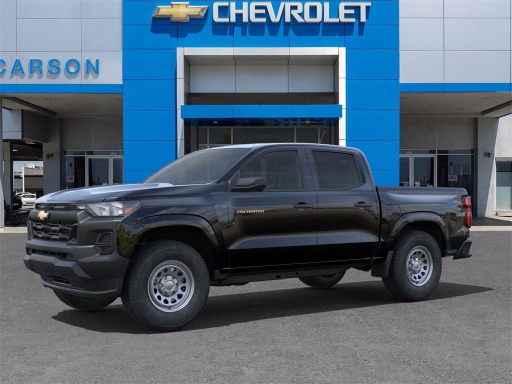 2025 Chevrolet Colorado LT photo 2