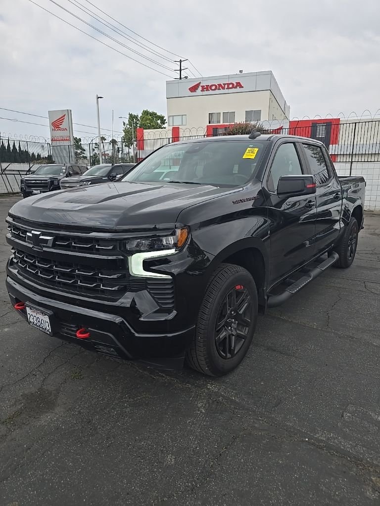 2023 Chevrolet Silverado 1500 RST Crew Cab Short Box's photo