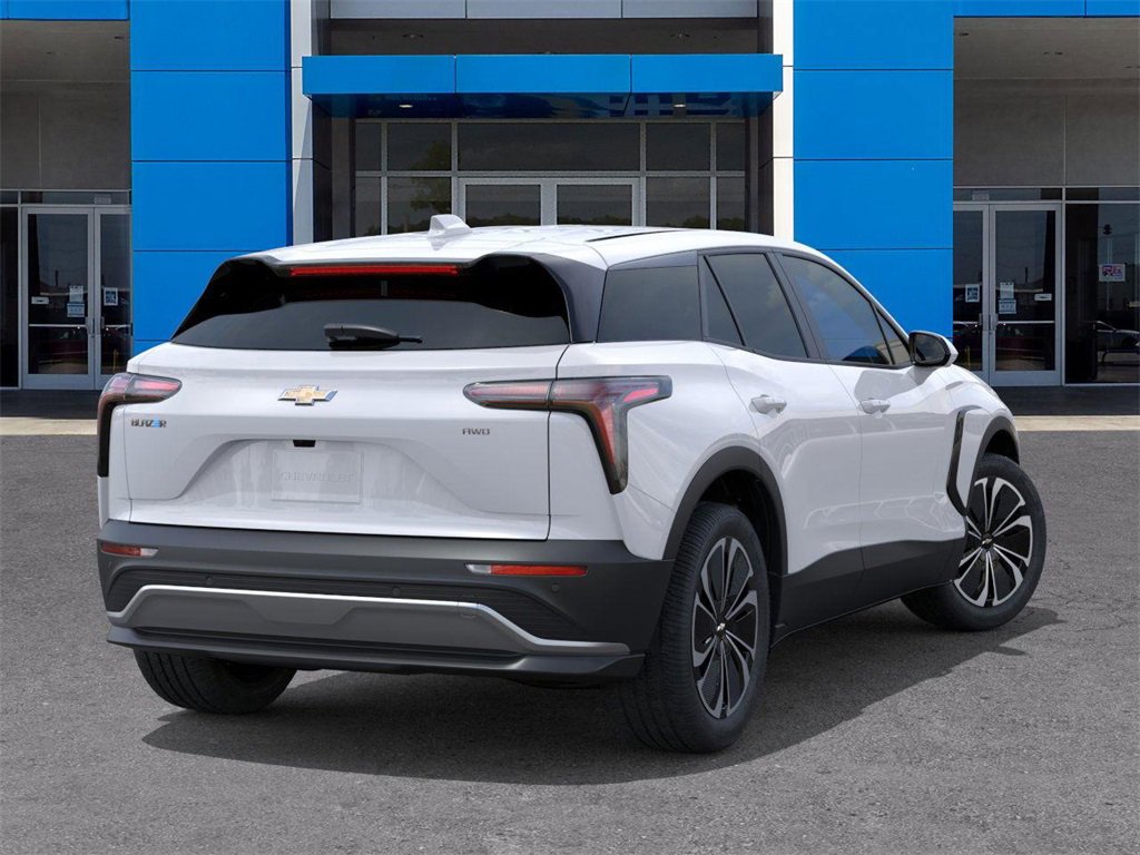 2026 Chevrolet Blazer EV photo 2