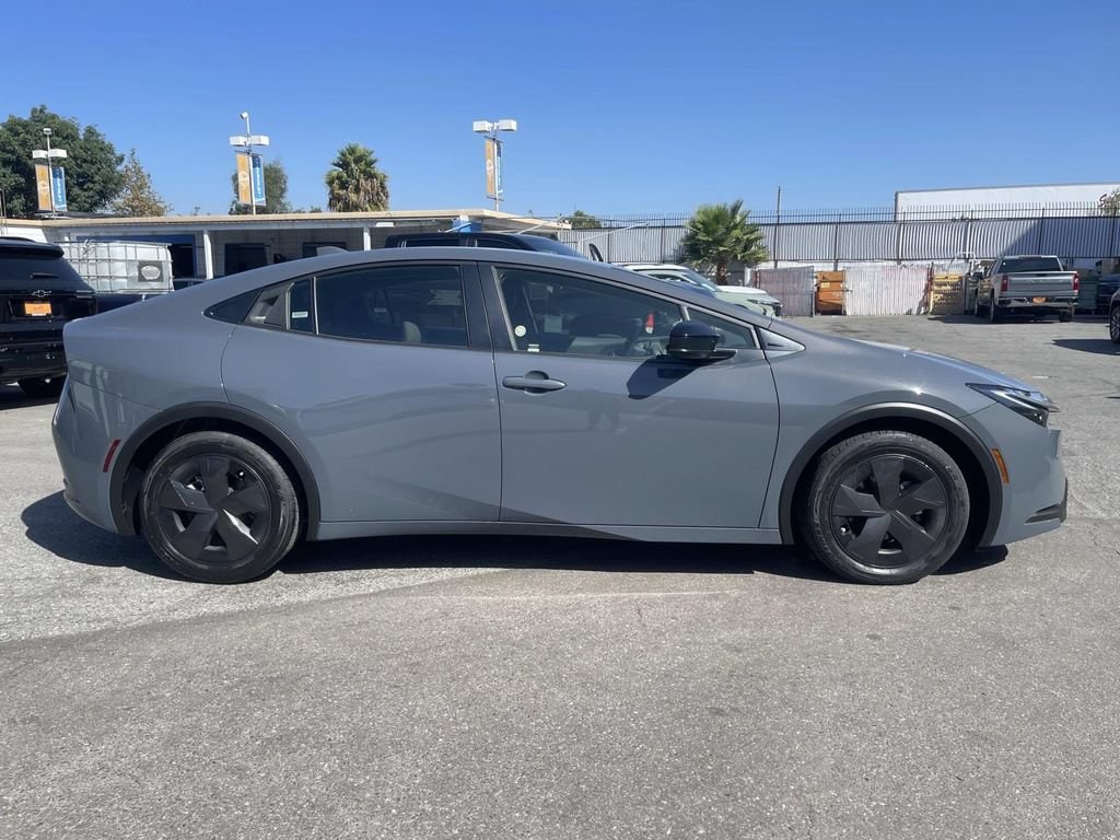 Used 2025 Toyota Prius LE