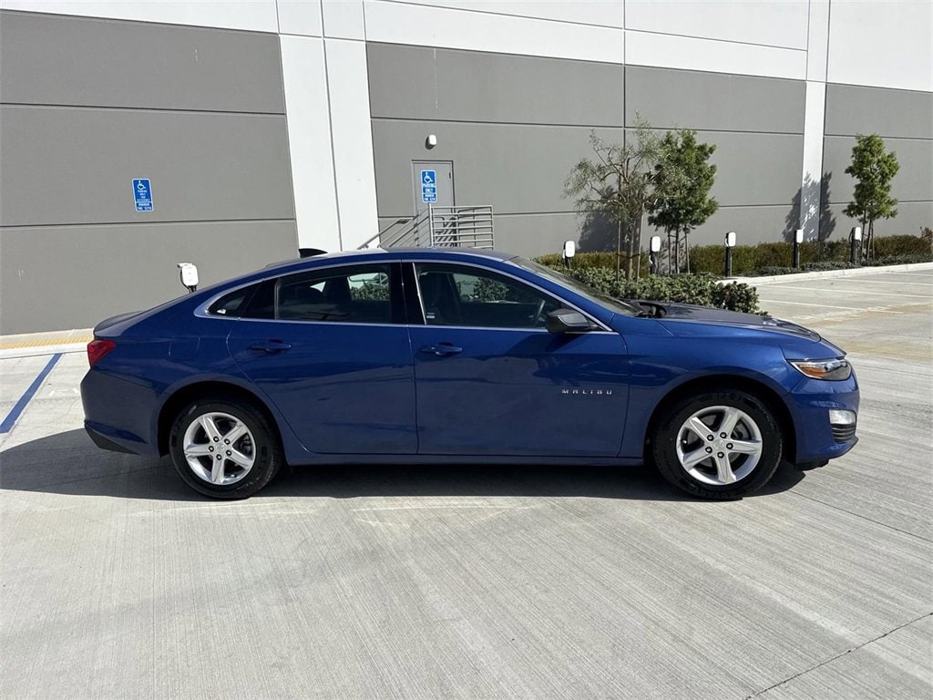 Used 2023 Chevrolet Malibu LS Car
