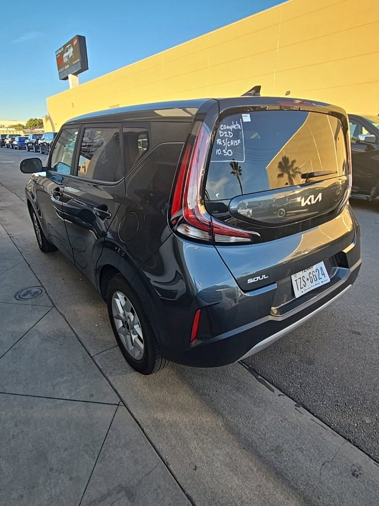 2024 Kia Soul LX S photo 3
