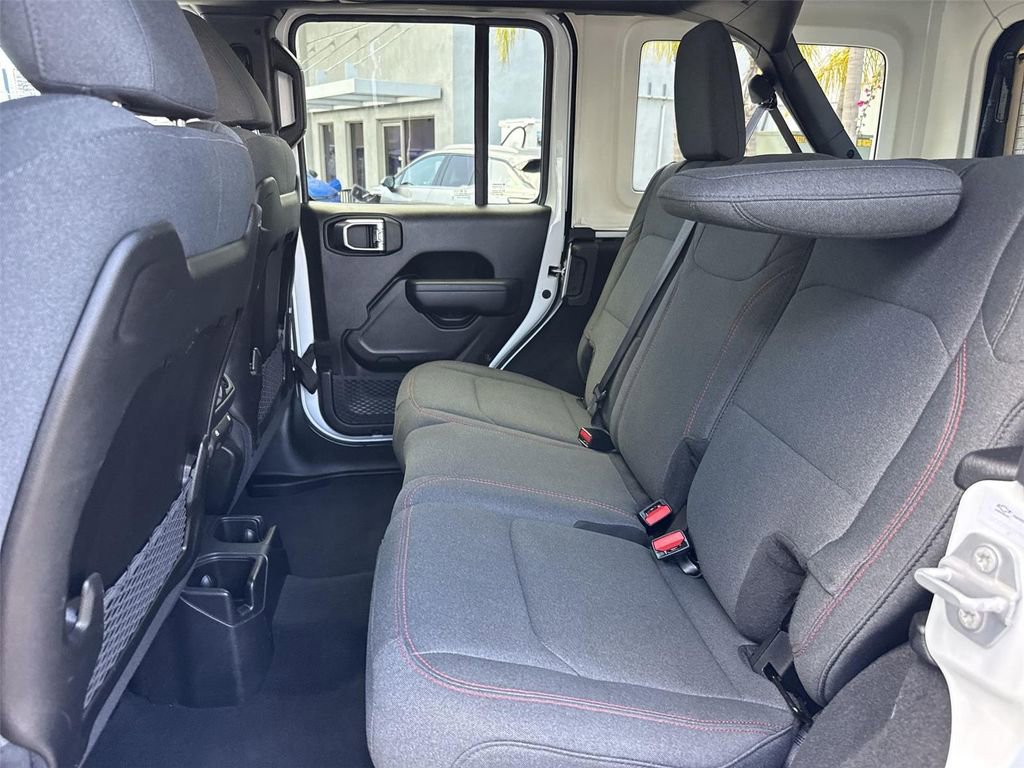 2025 Jeep Wrangler 4-Door Rubicon - Photo 22