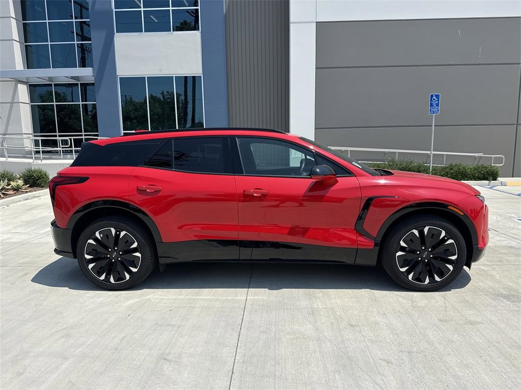 Used 2024 Chevrolet Blazer EV RS with VIN 3GNKDCRJ1RS228273 for sale in Carson, CA