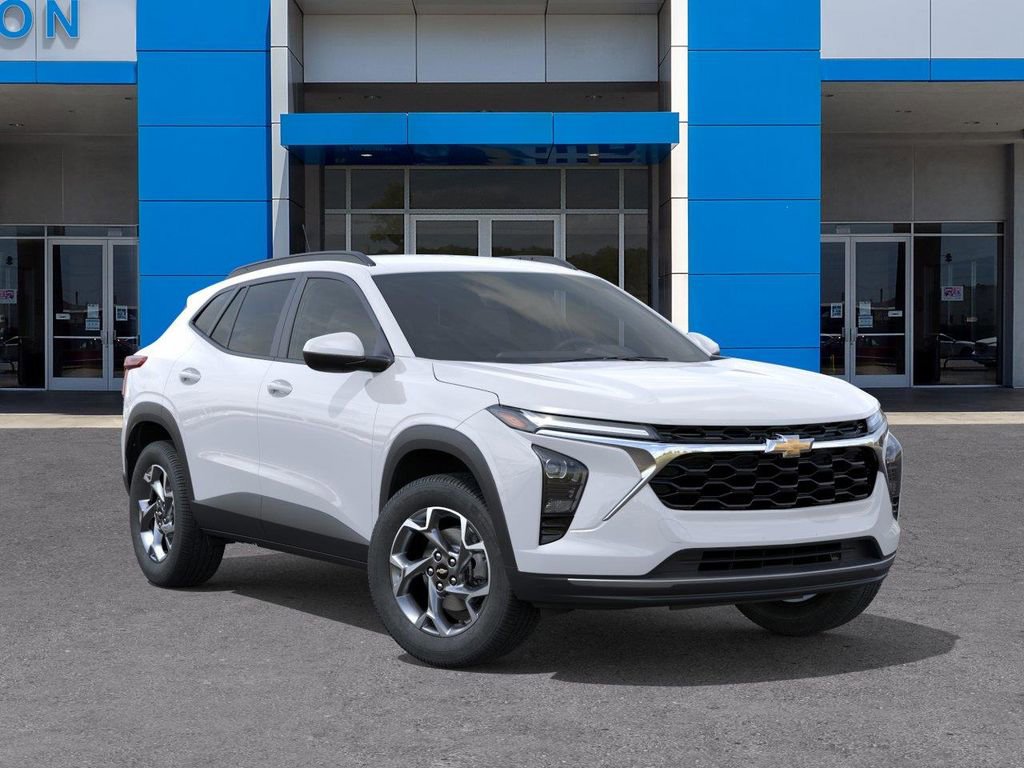 2026 Chevrolet Trax LT - Photo 7