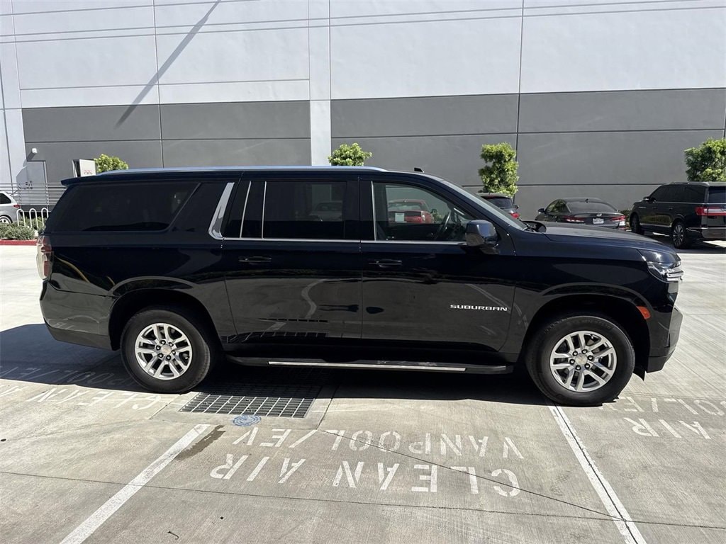 Used 2024 Chevrolet Suburban LT SUV