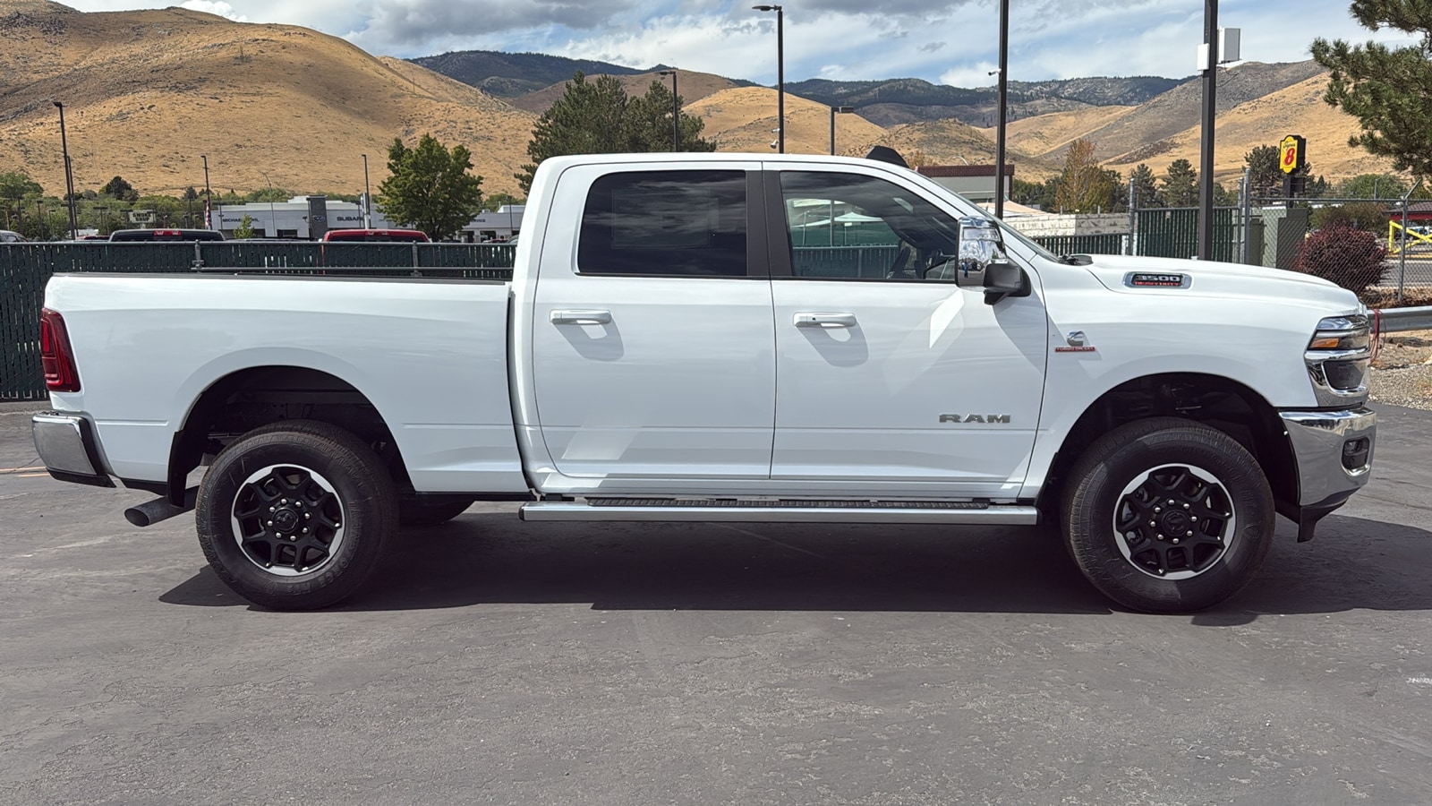 2026 RAM 3500 Laramie - Photo 2