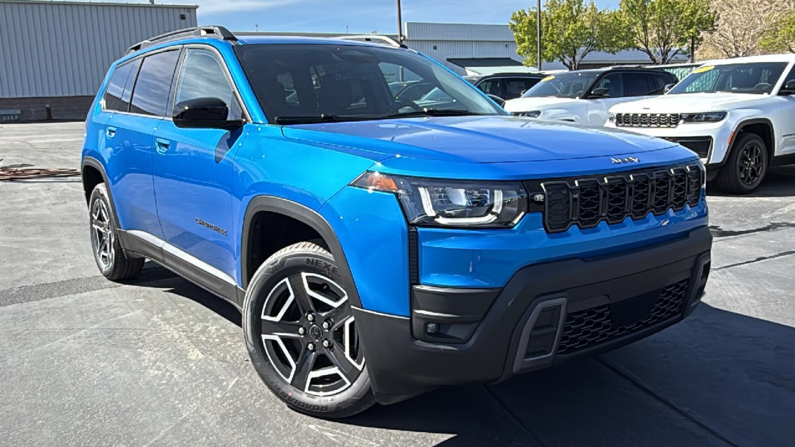 2026 Jeep Cherokee Laredo HEV 4X4's photo