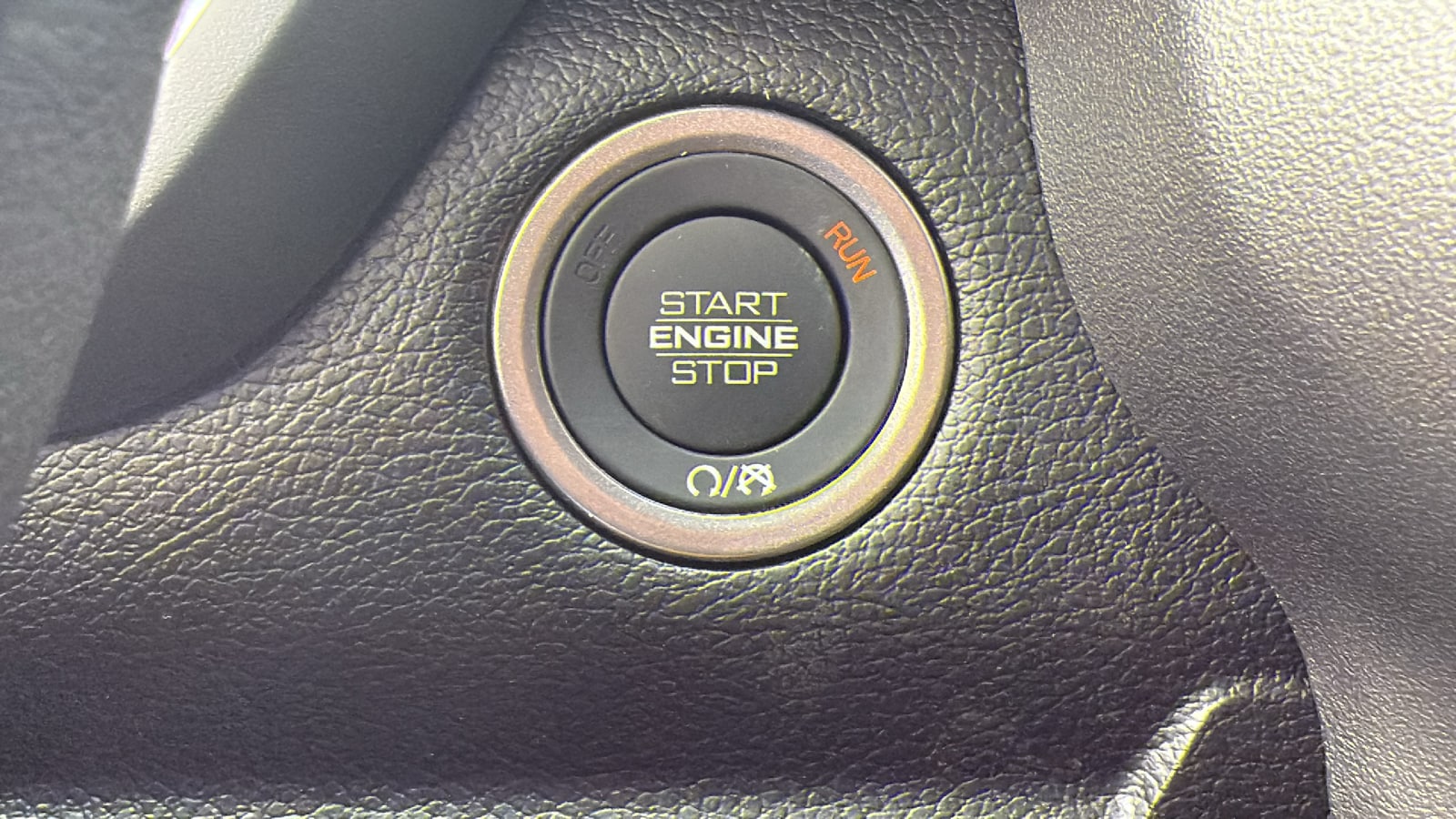 2026 RAM 3500 Laramie - Photo 16