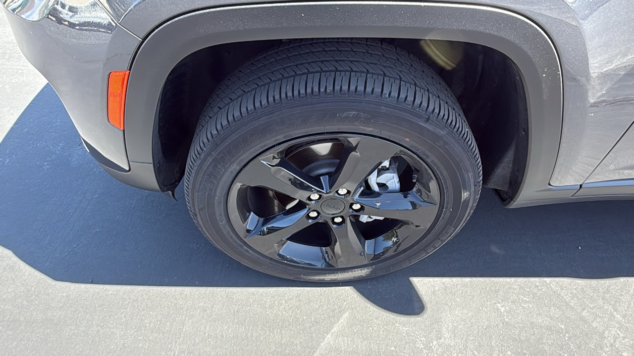 2024 Jeep Grand Cherokee Altitude - Photo 9