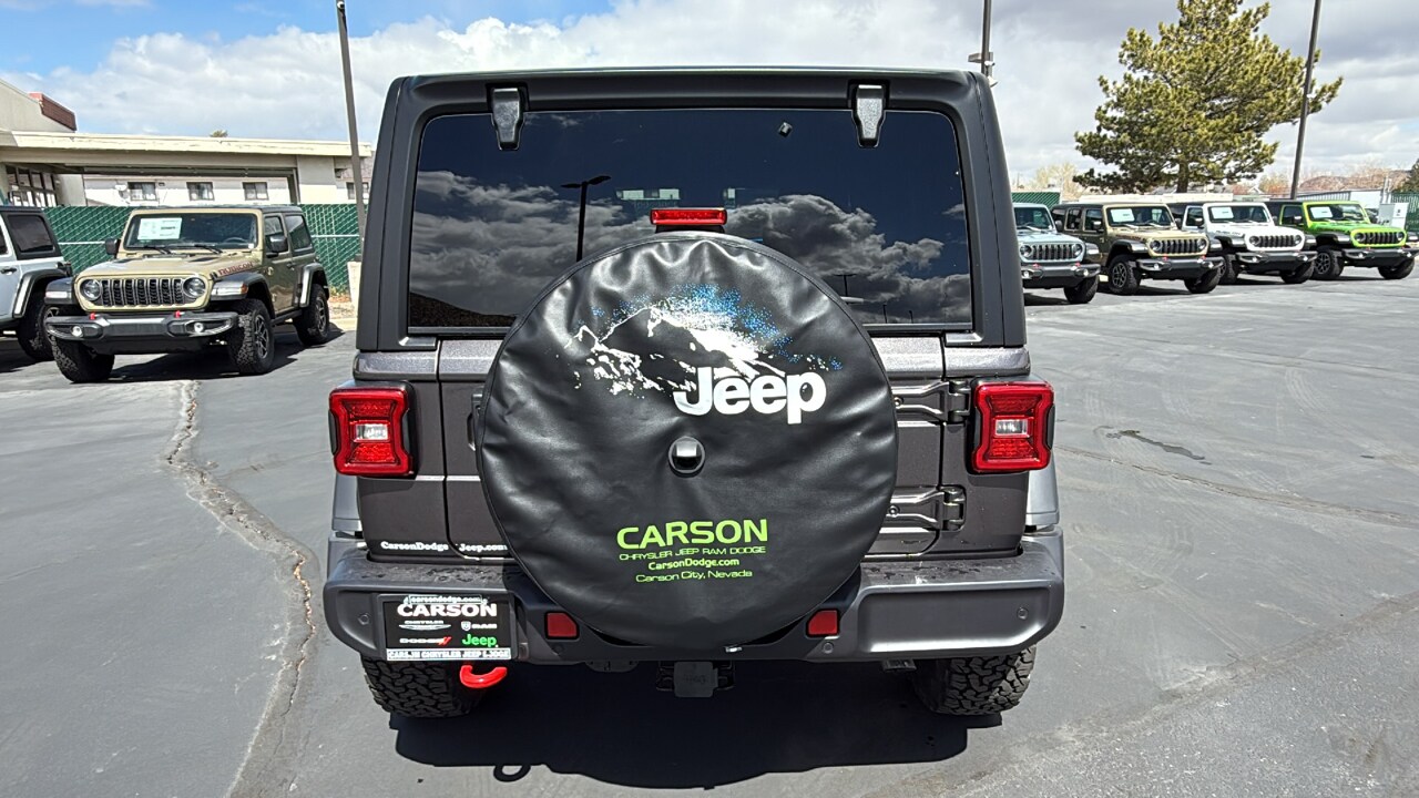 2025 Jeep Wrangler Rubicon photo 3