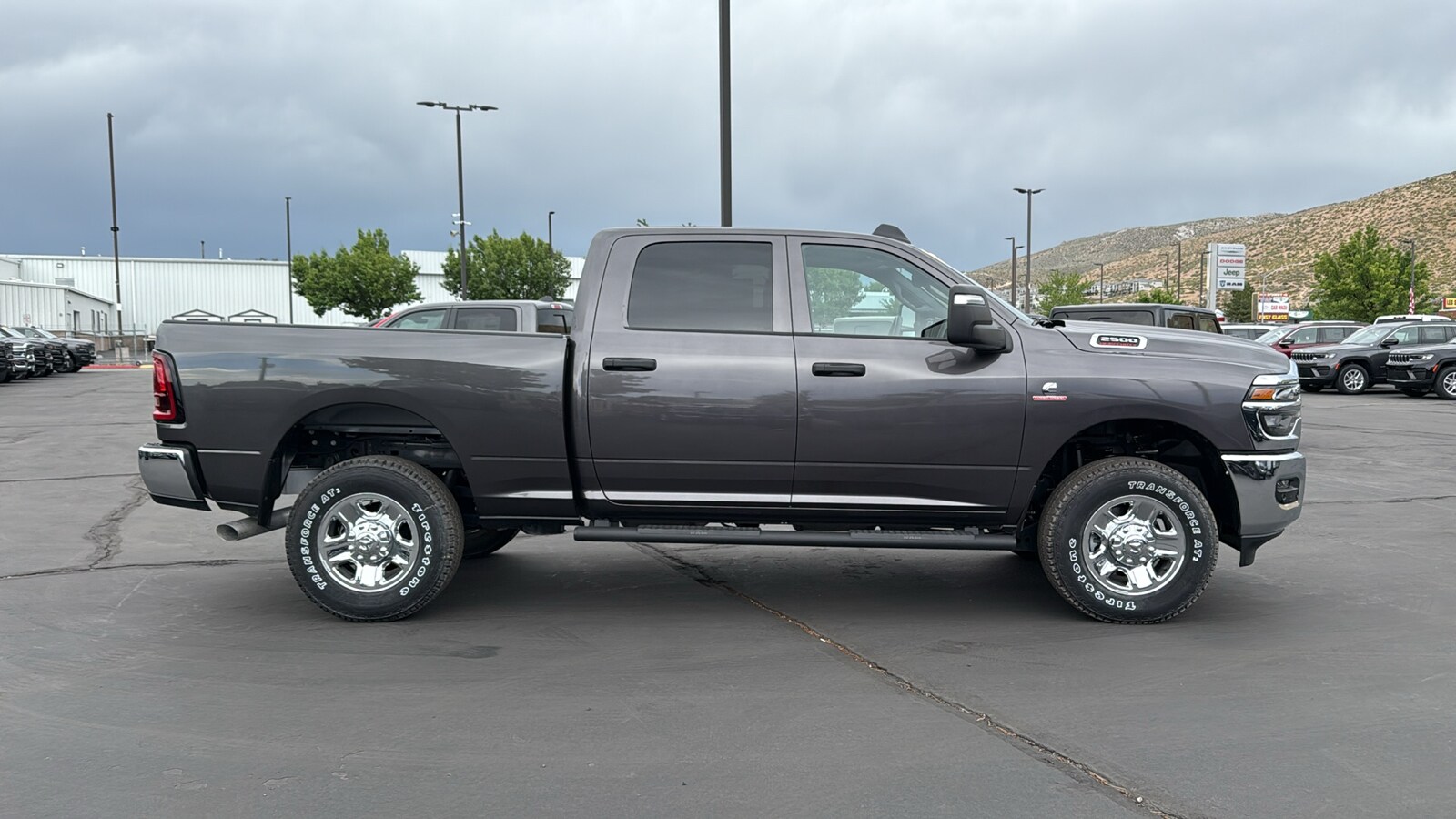 2025 Ram 2500 Tradesman photo 2