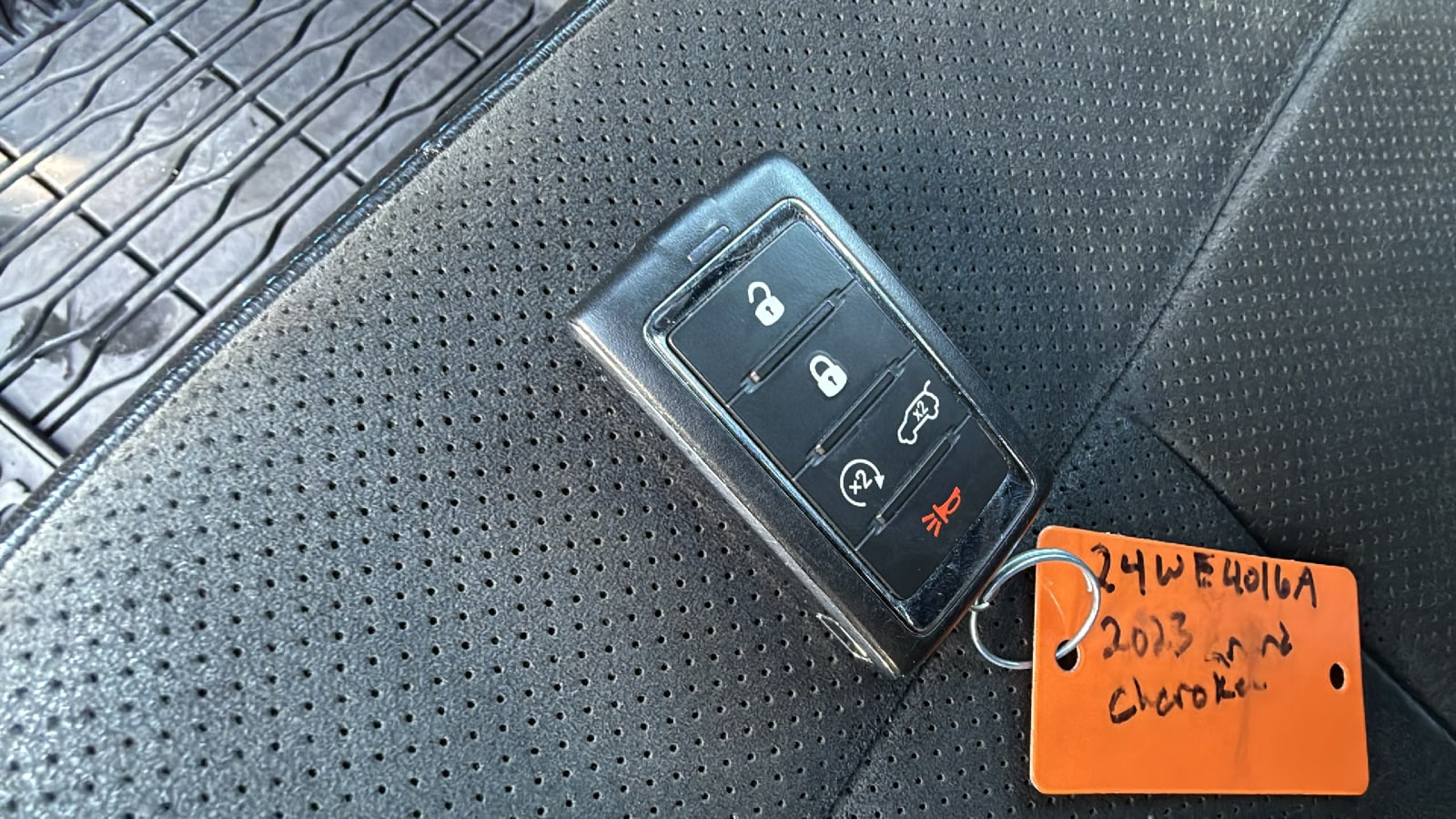 2023 Jeep Grand Cherokee Trailhawk 4xe - Photo 29