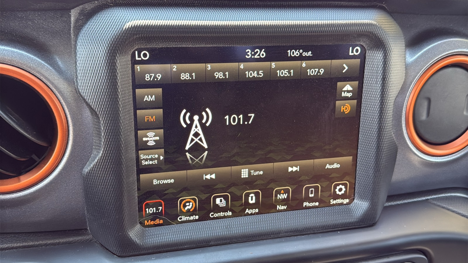 2022 Jeep Gladiator Mojave - Photo 16