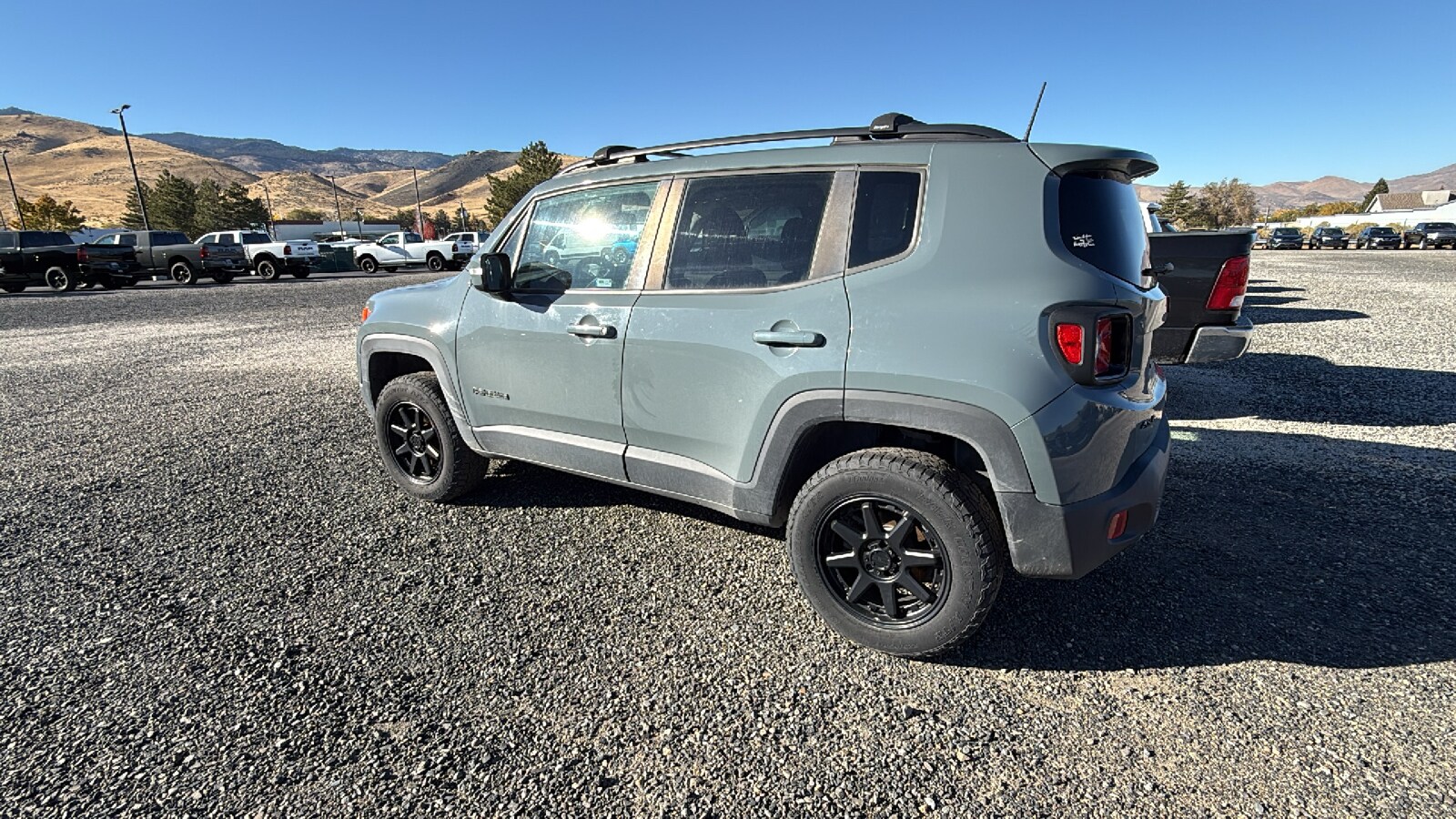 2018 Jeep Renegade Latitude North Edition photo 4