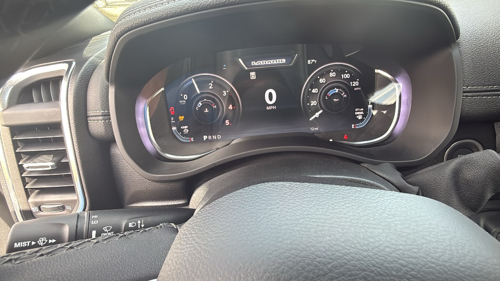 2026 RAM 3500 Laramie - Photo 20