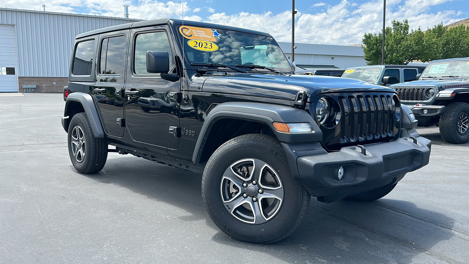 2023 Jeep Wrangler 4-Door Sport S's photo