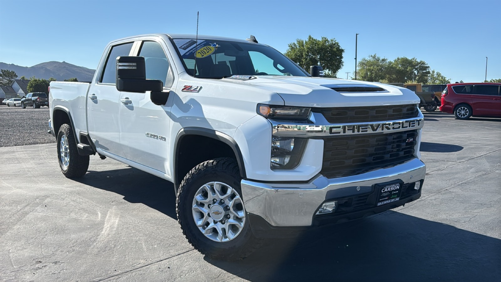 Summit White 2021 Chevrolet Silverado 2500HD Pickup Truck Four-Wheel Drive Automatic