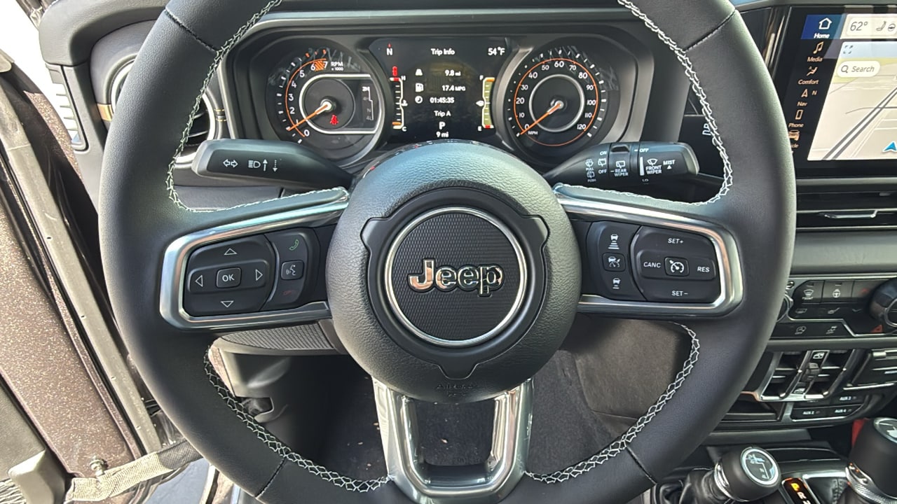 2025 Jeep Wrangler 4-Door Sahara - Photo 18