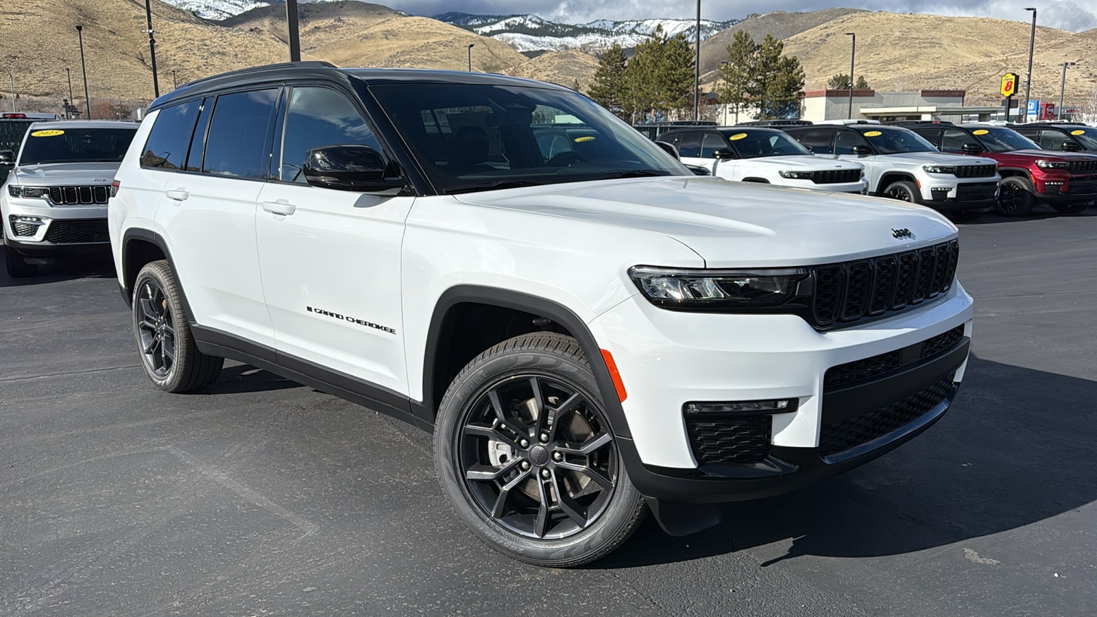 2025 Jeep Grand Cherokee L Limited's photo