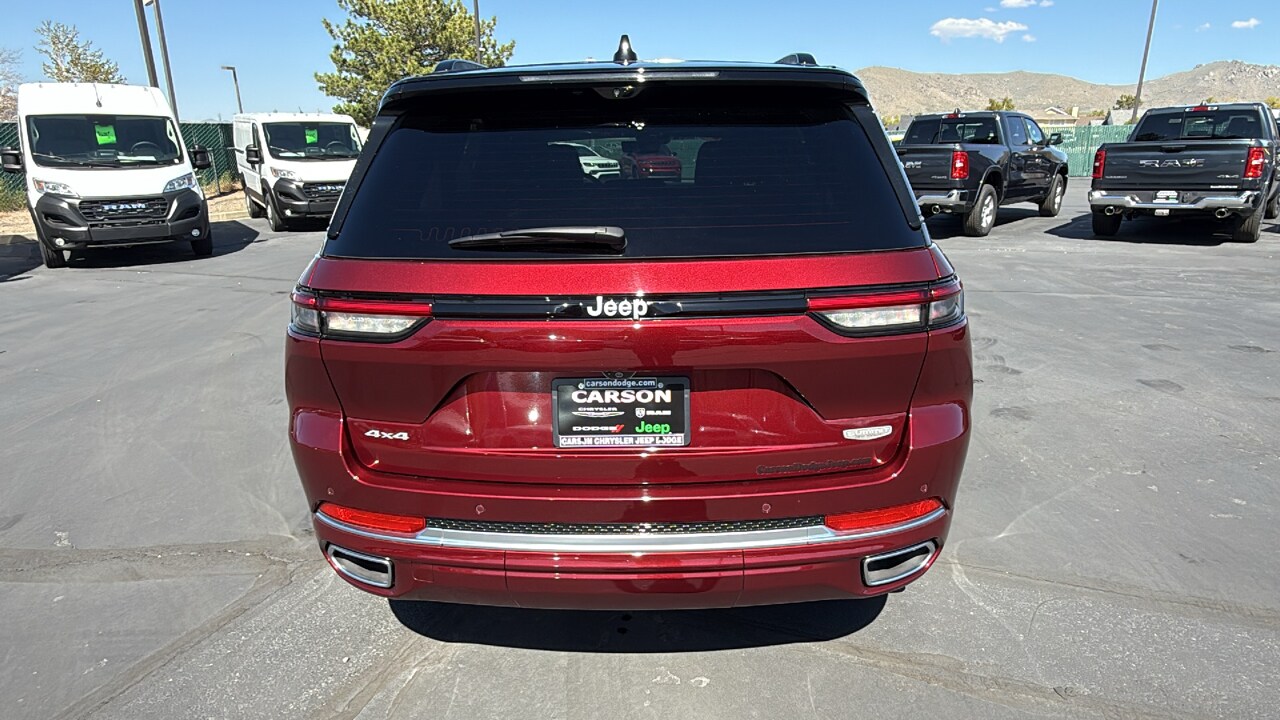 2024 Jeep Grand Cherokee Summit photo 4