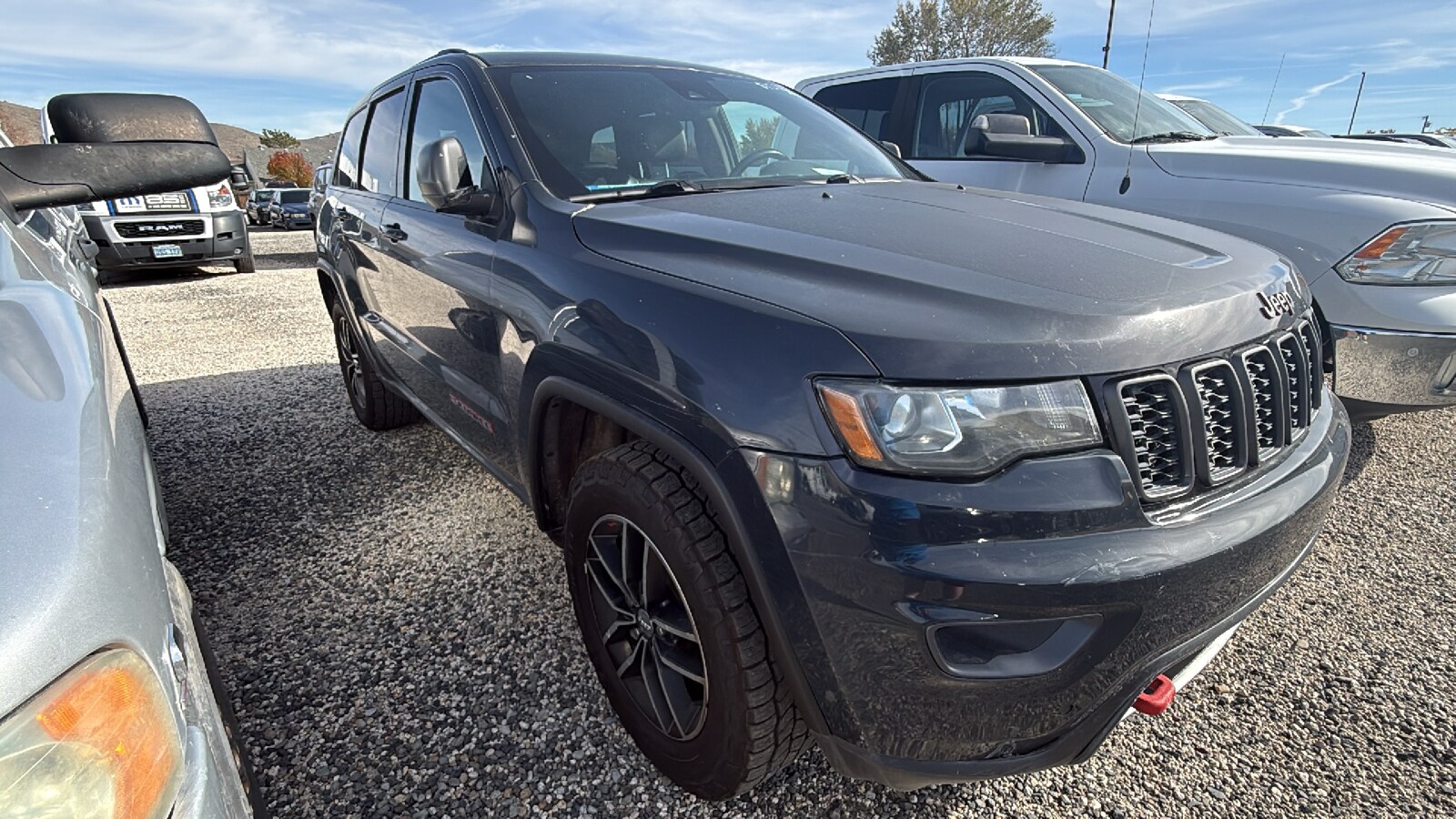 2017 Jeep Grand Cherokee Trailhawk photo 2