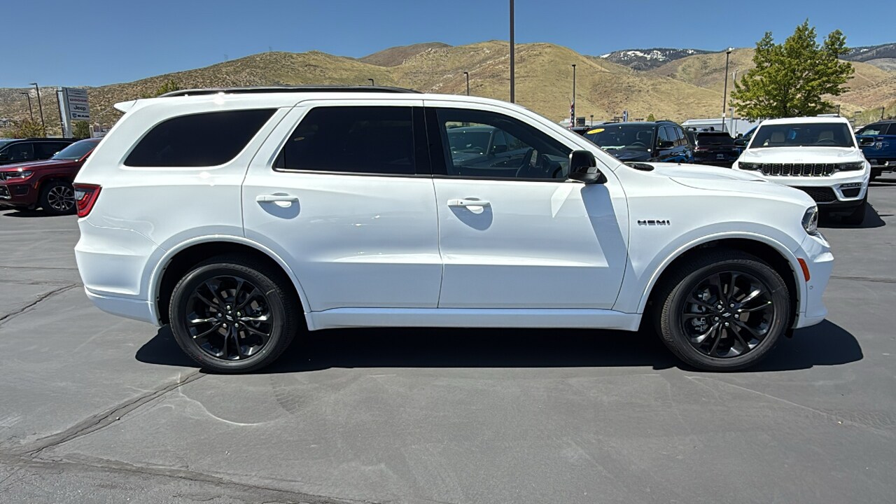 2025 Dodge Durango R/T photo 2